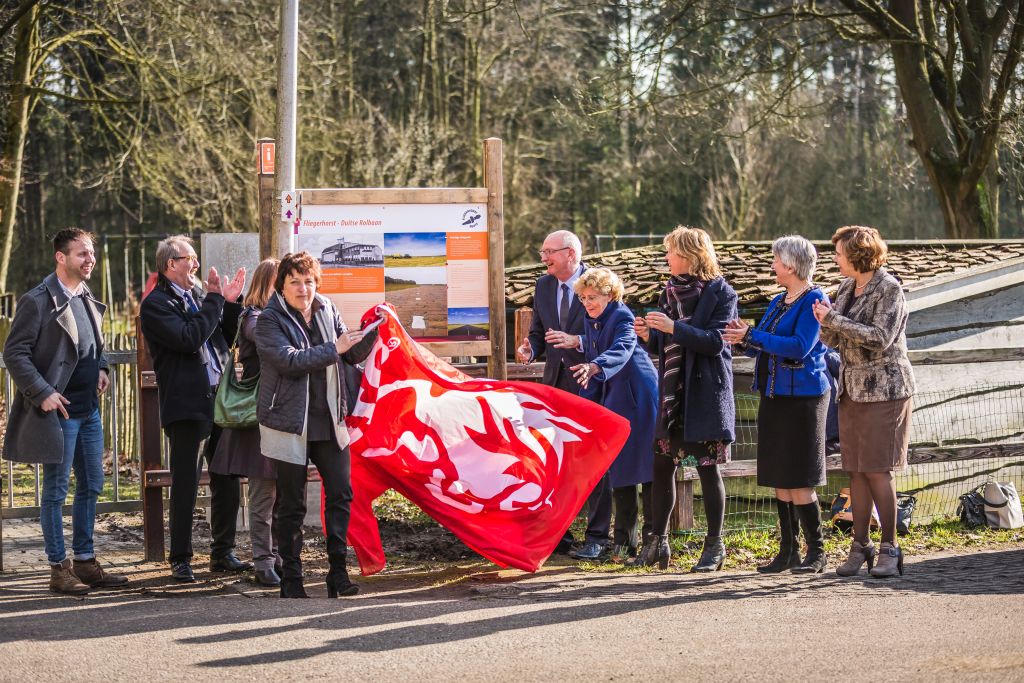 Routenetwerken Twente Onthulling eerste paneel Hans van Agteren klein2